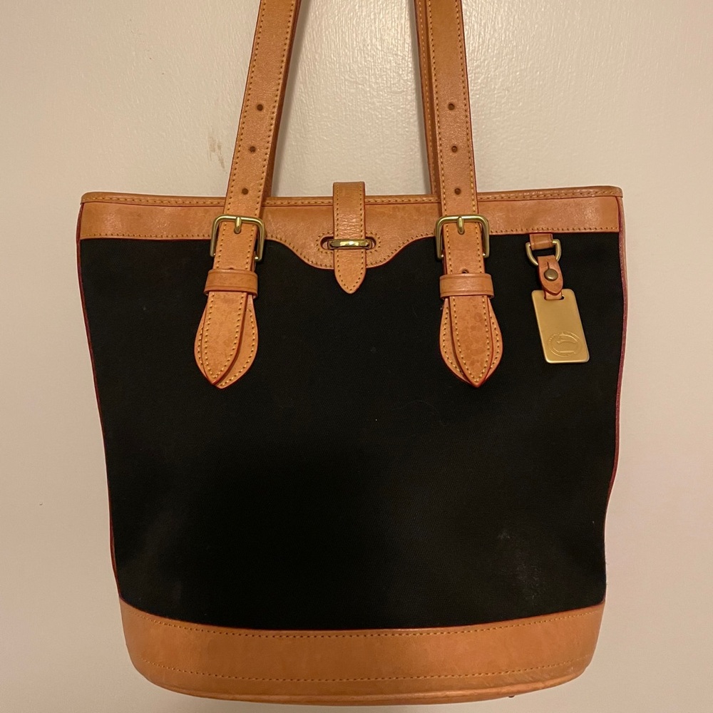 COPY - Dooney and Bourke shoulder bag